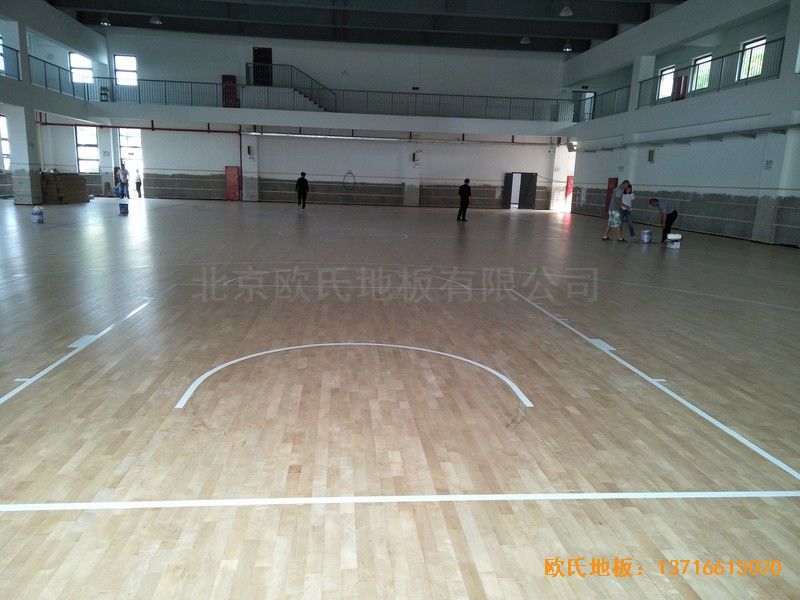 上海嘉定婁唐學(xué)?；@球館體育地板施工案例4