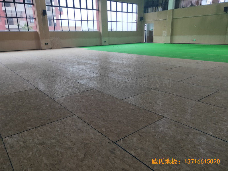 杭州高中啟成校區(qū)籃球館運(yùn)動地板施工案例2