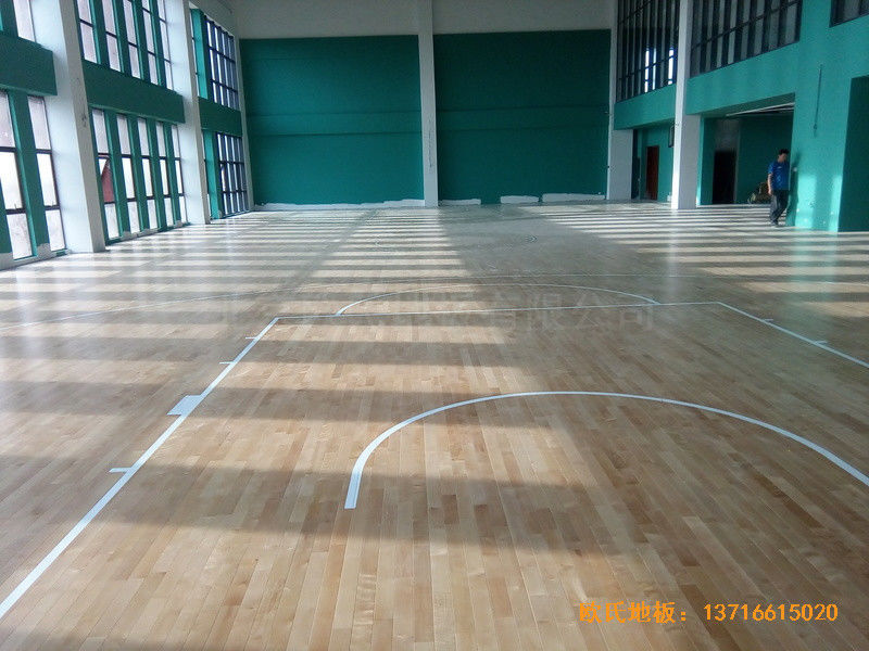 江蘇南京漢風公司籃球館運動木地板鋪設(shè)案例0
