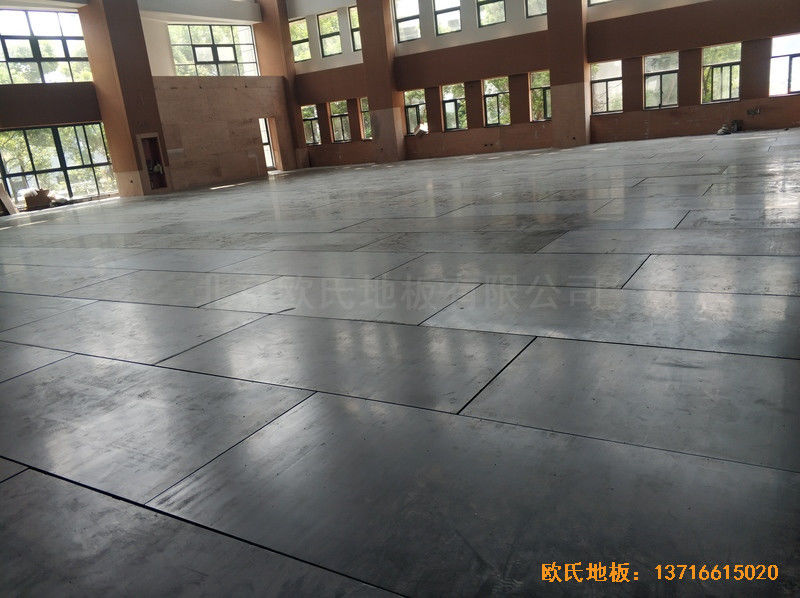 江蘇常州同濟(jì)中學(xué)運(yùn)動館體育地板施工案例2