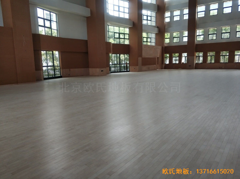 江蘇常州同濟(jì)中學(xué)運(yùn)動館體育地板施工案例4