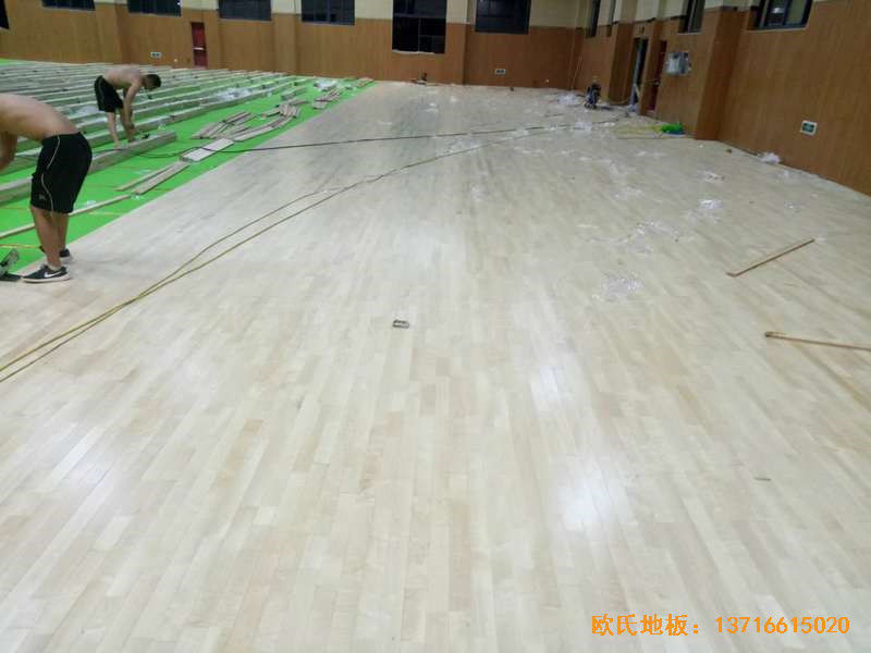 浙江臺州路北街道籃球館運動地板鋪設案例4