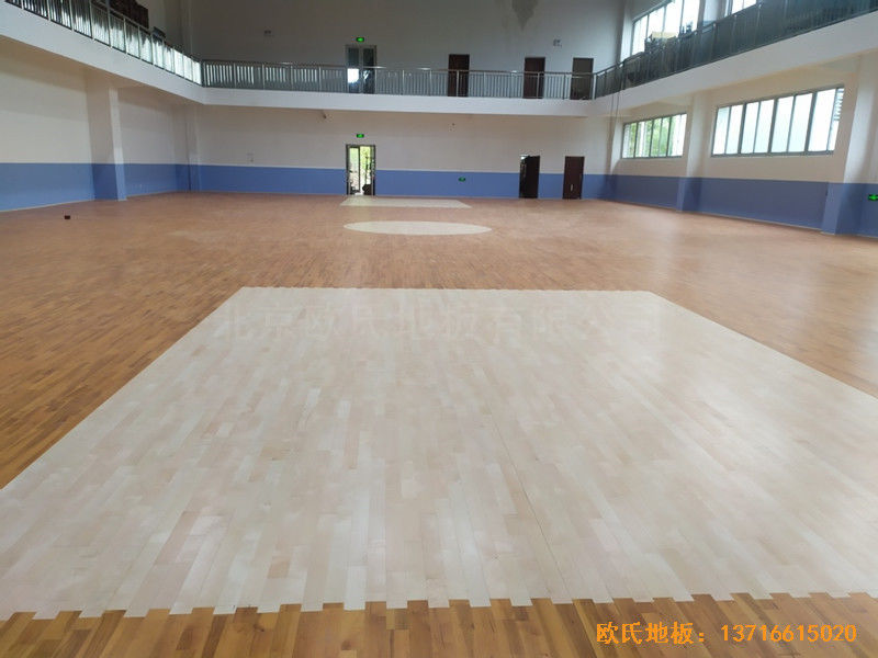 浙江虹橋較好的小學(xué)籃球館運(yùn)動(dòng)木地板施工案例4