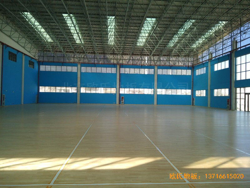 云南文山州文山學(xué)院體育館運動木地板安裝案例5