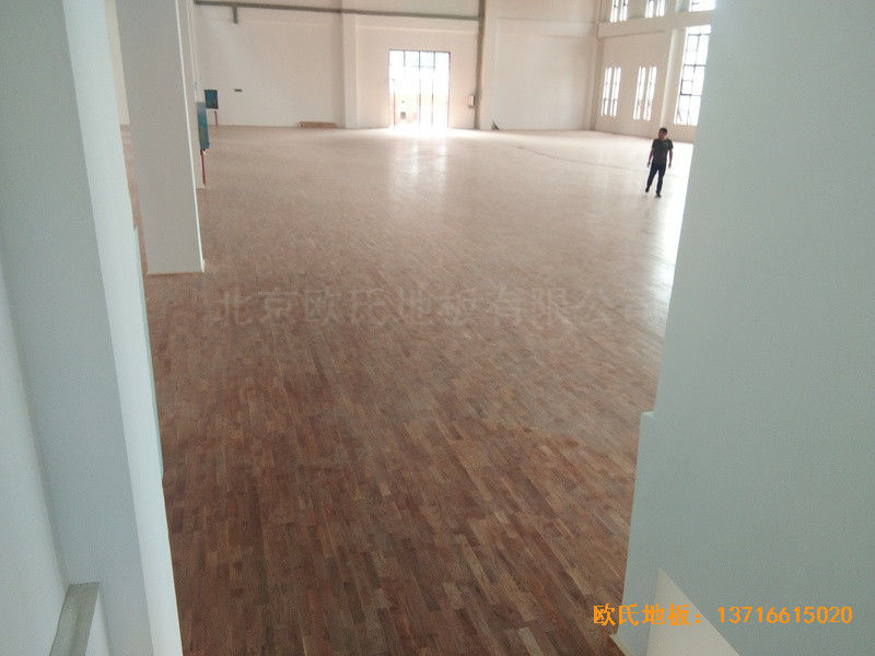 長沙開福區(qū)福鑫苑幼兒園運動館體育木地板施工案例2