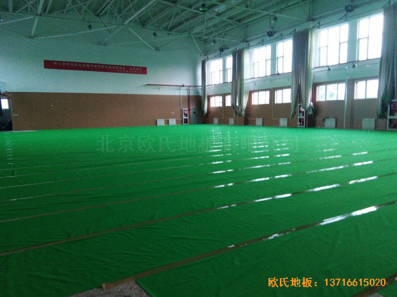 北京懷柔實(shí)驗(yàn)小學(xué)籃球館體育地板施工案例2