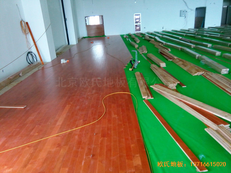 南京浦口區(qū)復興小學運動館運動地板施工案例3