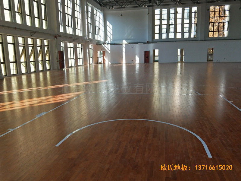 安徽上派學(xué)區(qū)中心學(xué)?；@球館運動木地板施工案例5