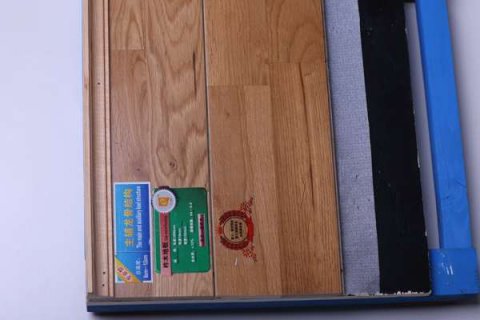 給羽毛球館木地板翻新上漆要注意哪些？