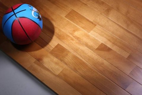 籃球館就要選擇室內(nèi)專用的運動木地板