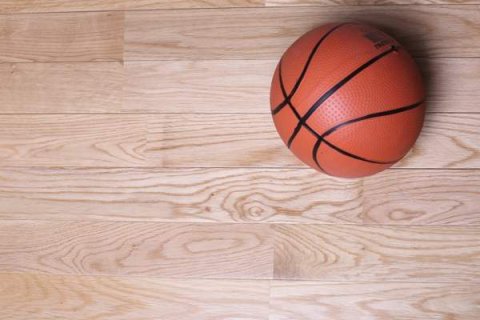 場館鋪裝運動木地板后出現吱吱聲，如何緩解？