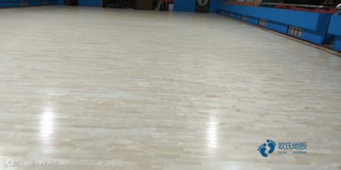 懷化運(yùn)動球場價(jià)格