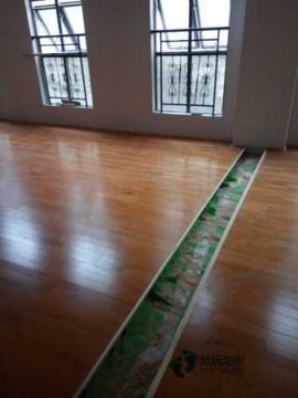 吉林市體育實(shí)木運(yùn)動木地板