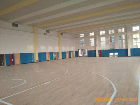 山東李滄徐水路小學(xué)籃球館運(yùn)動(dòng)地板安