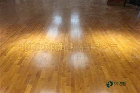 質(zhì)量好體育場木地板施工隊