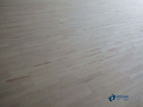 學(xué)校籃球館木地板施工步驟