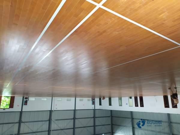 質(zhì)量好籃球場館木地板施工方案2